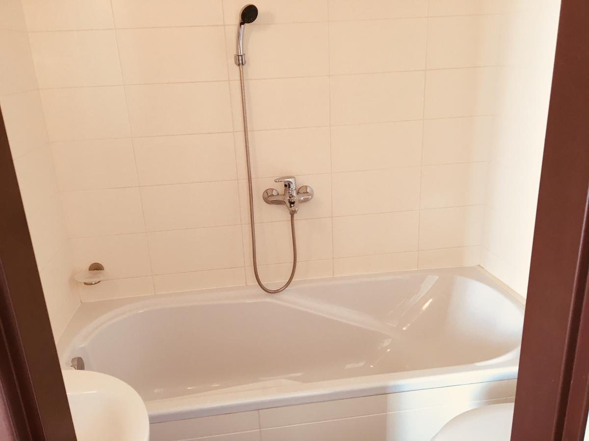 Hotel U Cerneho Orla Kostelec nad Černými Lesy Dış mekan fotoğraf